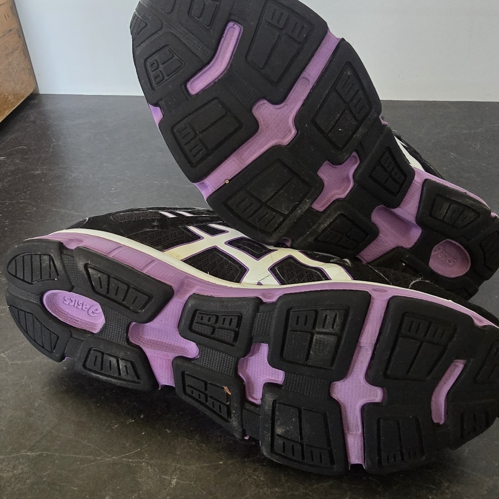 Asics - Picture 5 of 5